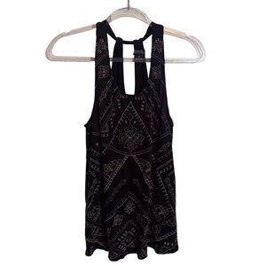 Lucky Brand Vintage Y2K Black Embroidered Tank Top Boho Western Scoop Neck